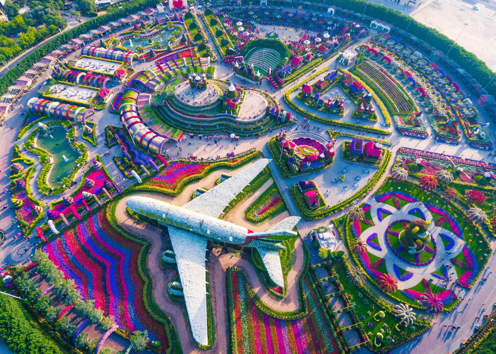 Dubai Miracle Garden: A Blossoming Wonderland in the Desert
