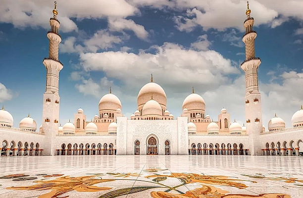 Sheikh Zayed Grand Mosque: A Must-Visit Jewel of Abu Dhabi