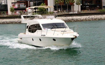 43 ft private boat rental dubai