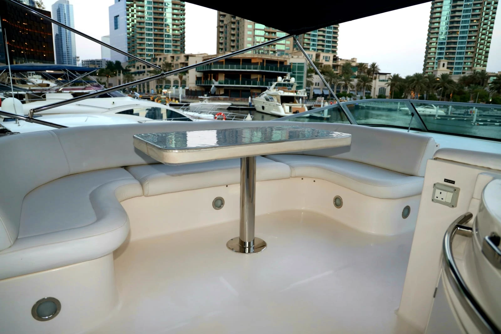 Rent a Yacht Dubai Marina